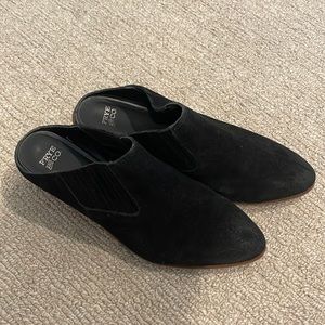 Frye mules